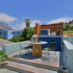 Bo-Kaap Elegance Historic Luxury & Mountain Views