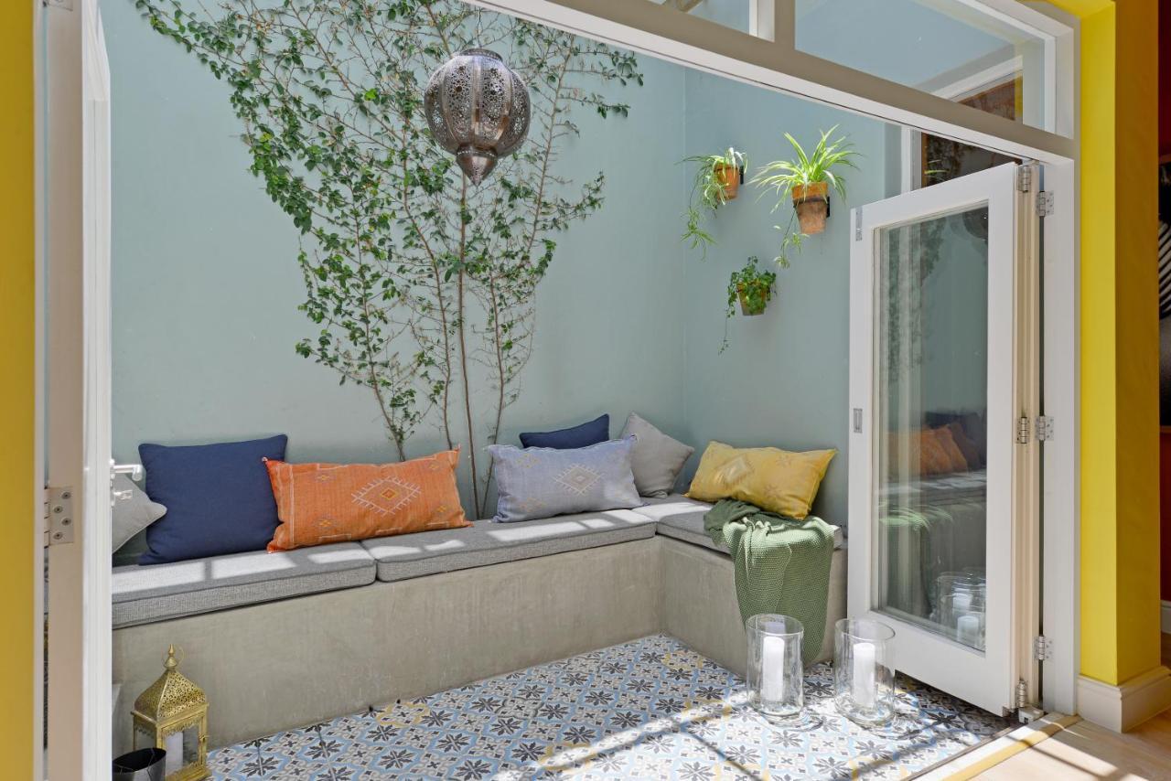 Bo-kaap Elegance Historic Luxury & Mountain Views Holiday home *
